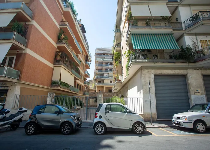 Perfetto per Famiglie Appartamento Accogliente e Spazioso a 15 min dalla Metro